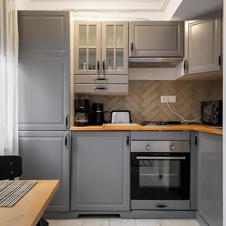 Concept Haven 18 * Bükreş